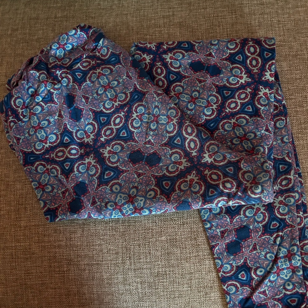 LuLaRoe Multicolor Patterned Leggings